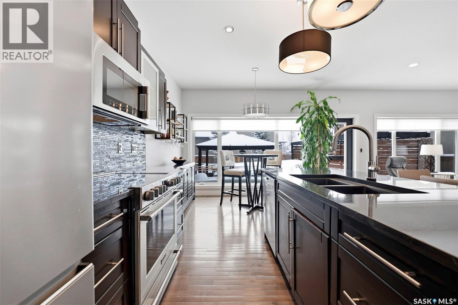 Single Family House 2 Level for Sale in  Sauer CRESCENT Saskatoon 