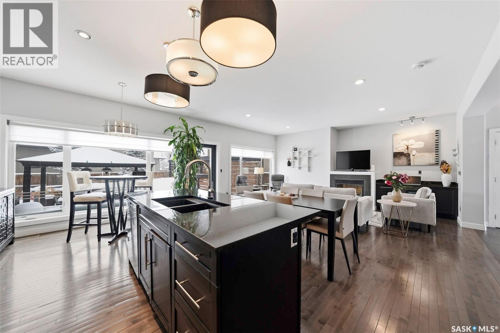 Single Family House 2 Level for Sale in  Sauer CRESCENT Saskatoon 