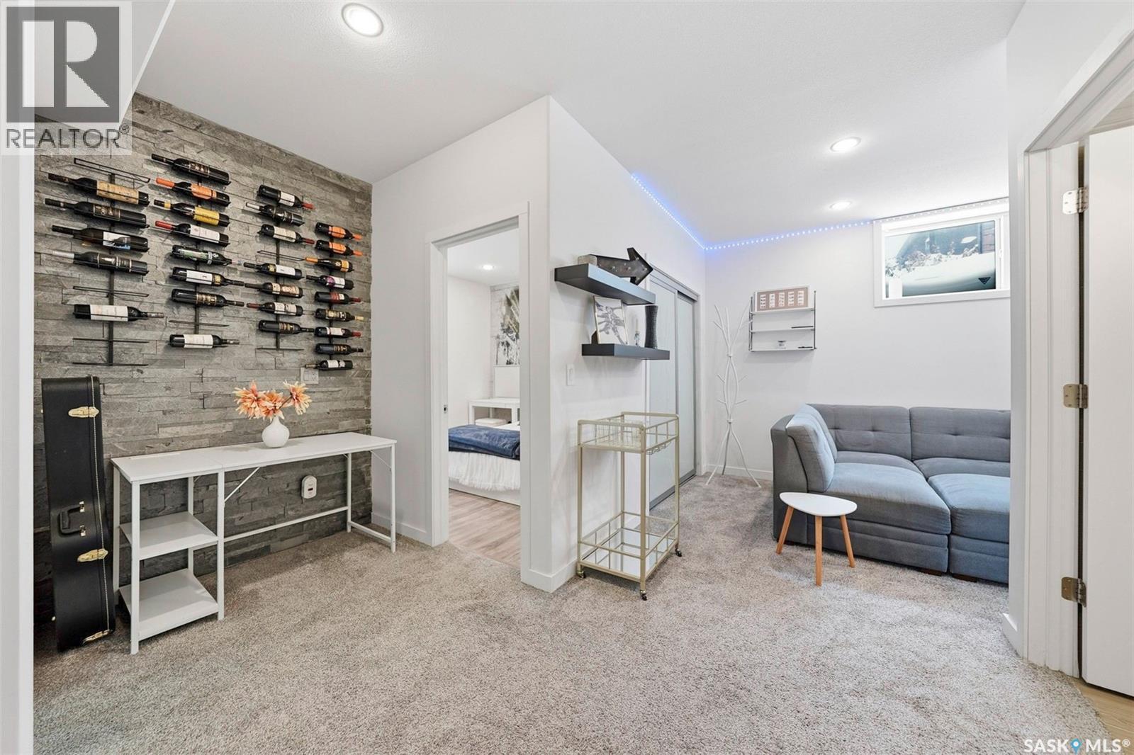 Single Family House 2 Level for Sale in  Sauer CRESCENT Saskatoon 