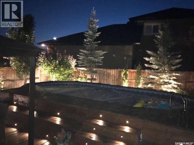 Single Family House 2 Level for Sale in  Sauer CRESCENT Saskatoon 