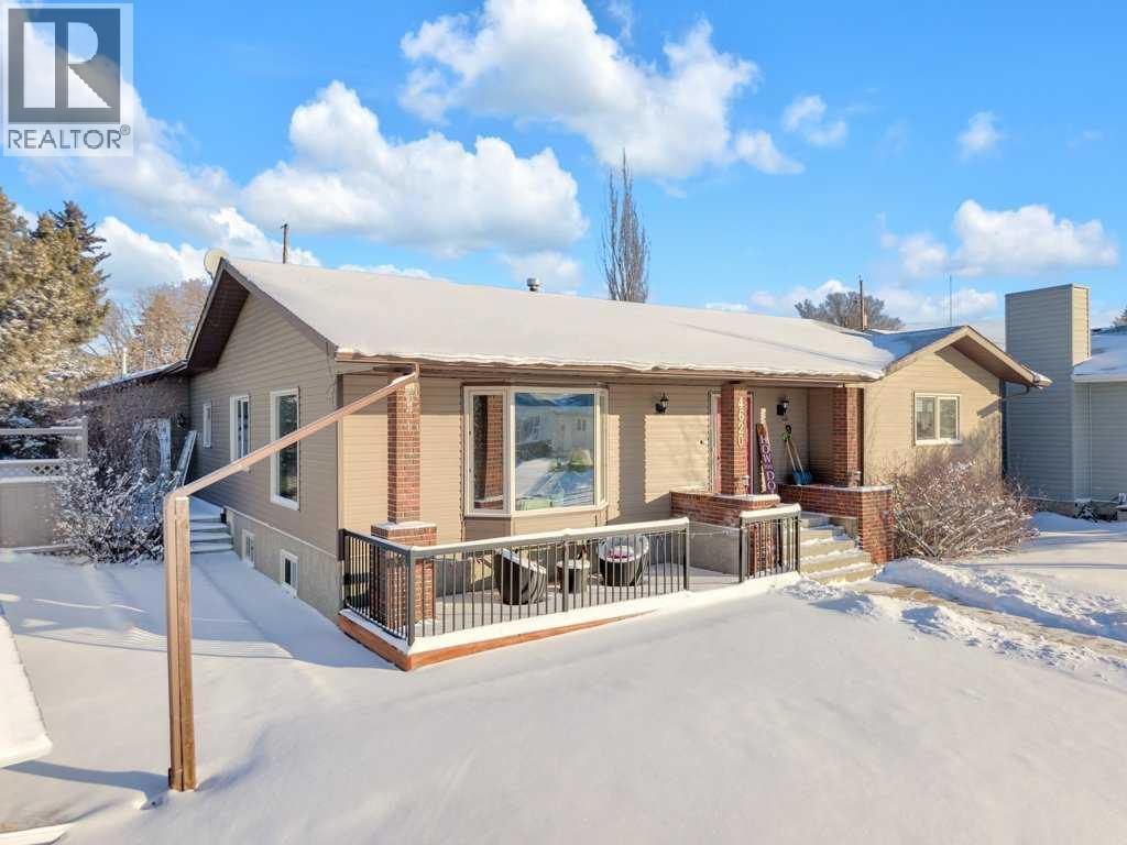 4620 53 Street - Photo 2 of 49, Rimbey, Alberta