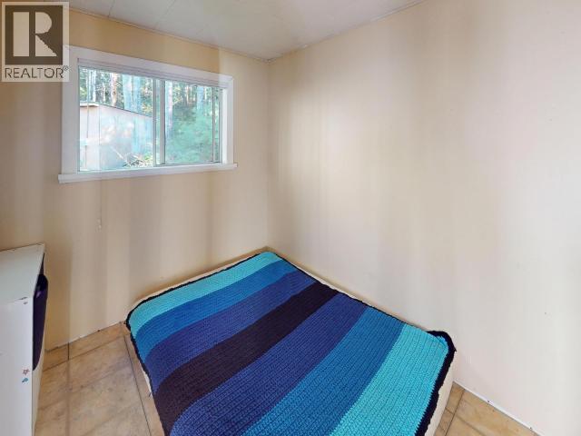 9302 POWELL LAKE - 10