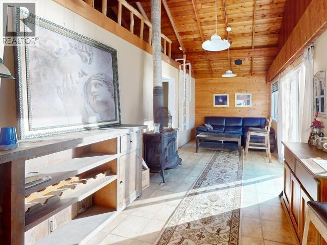 9302 POWELL LAKE, Powell River