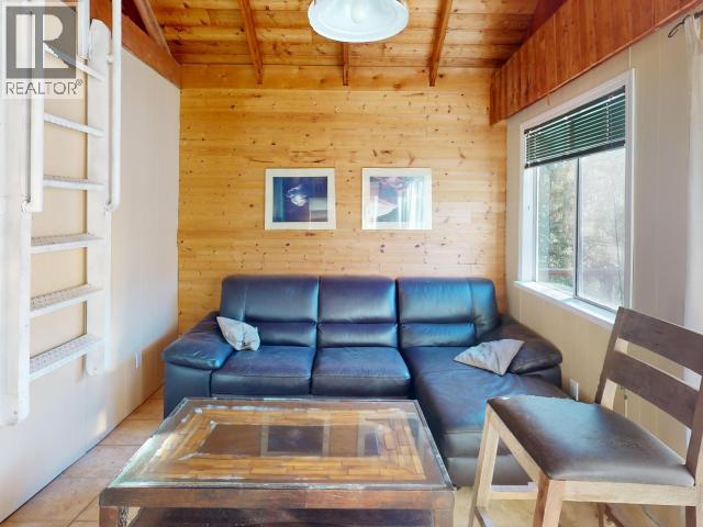 9302 POWELL LAKE, Powell River