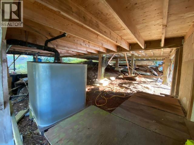 9302 POWELL LAKE, Powell River