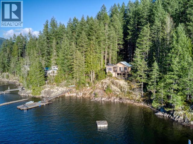9302 POWELL LAKE, Powell River