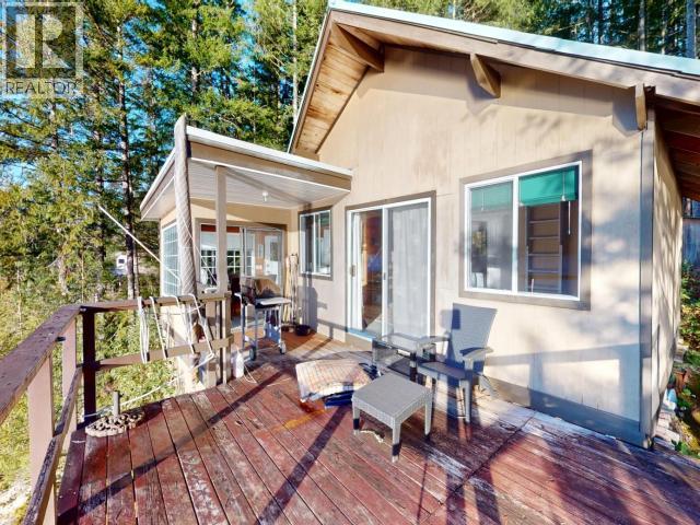 9302 POWELL LAKE - 3