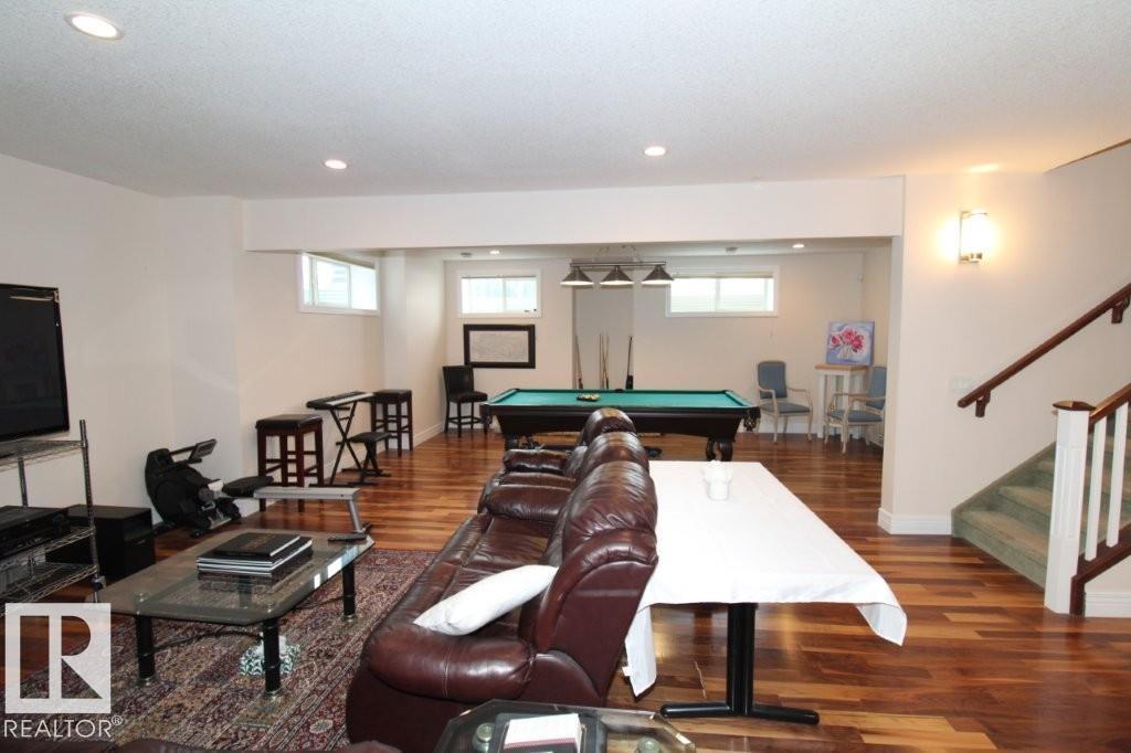 176 Ambleside DR SW, Edmonton