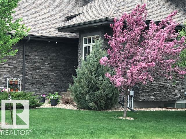 176 Ambleside DR SW, Edmonton