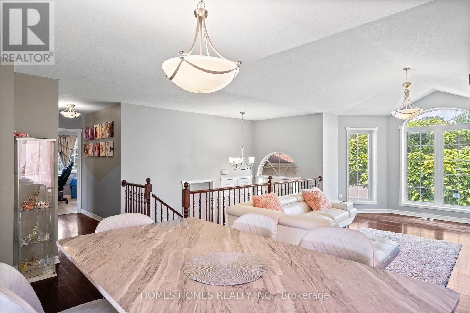 5183 SHERKSTON ROAD - 13