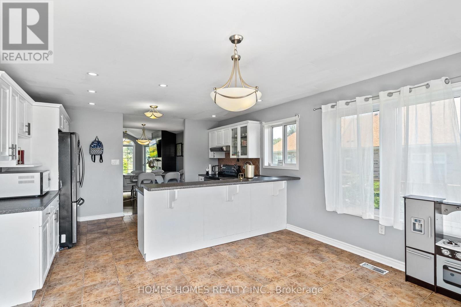 5183 SHERKSTON ROAD - 15