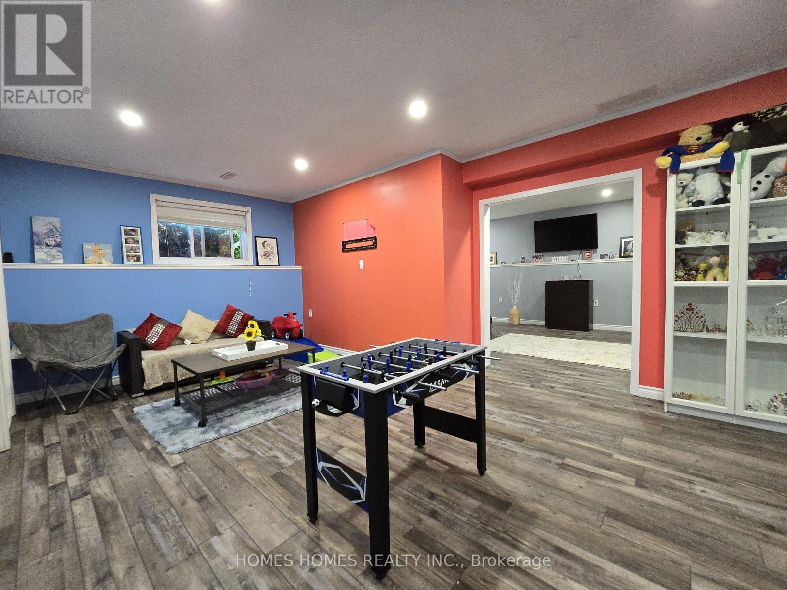 5183 SHERKSTON ROAD - 33