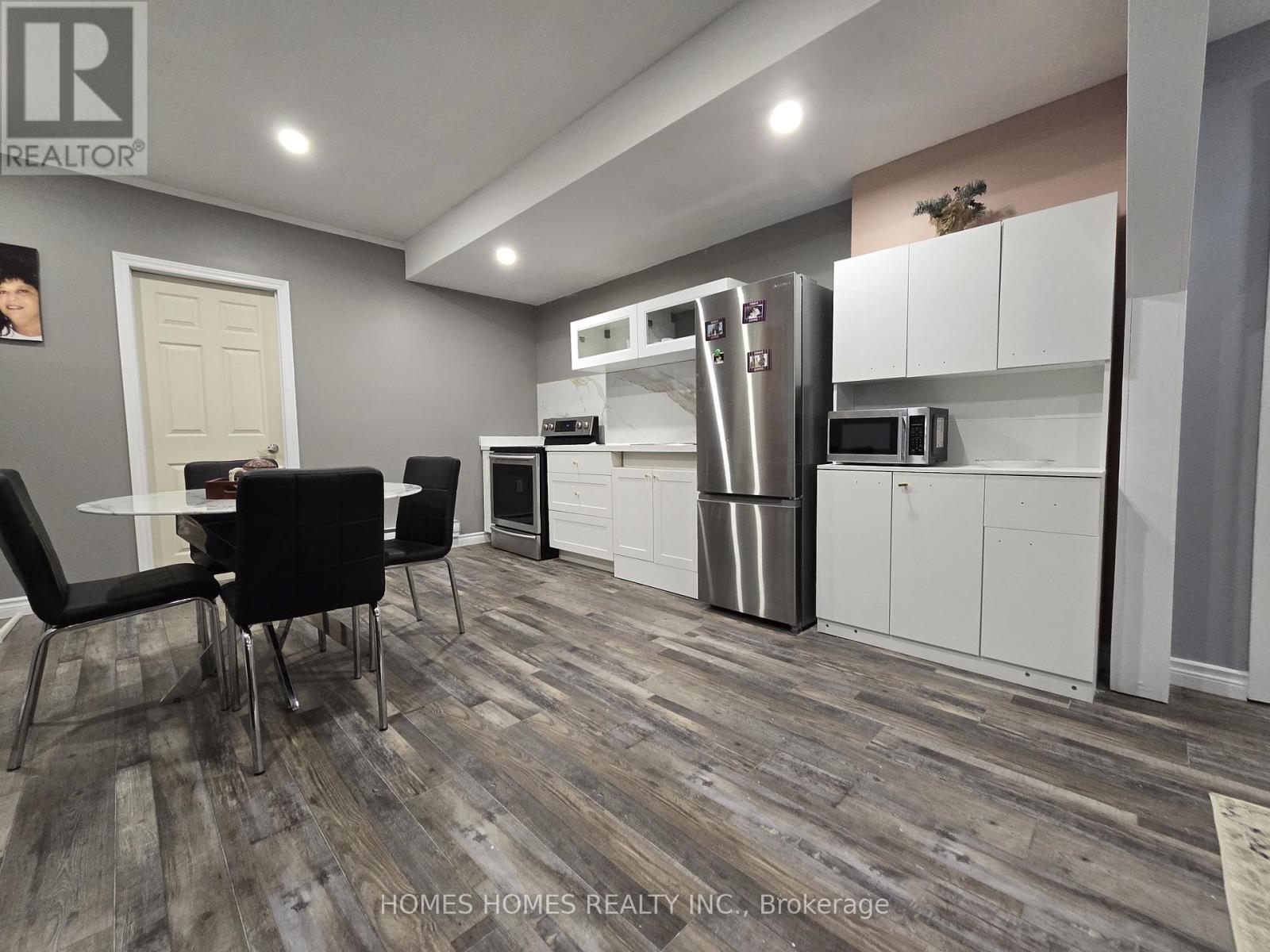 5183 SHERKSTON ROAD - 34