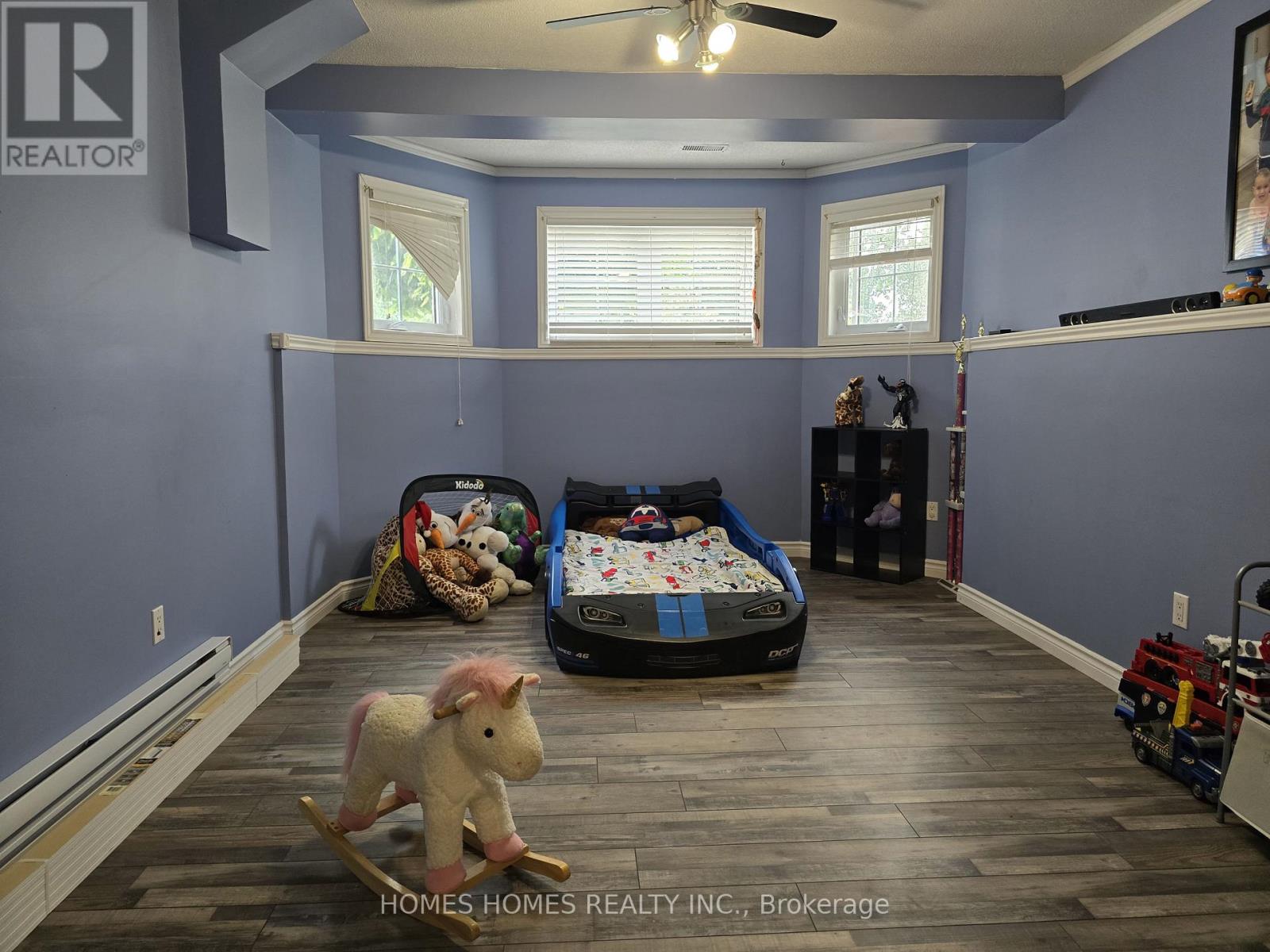 5183 SHERKSTON ROAD - 37