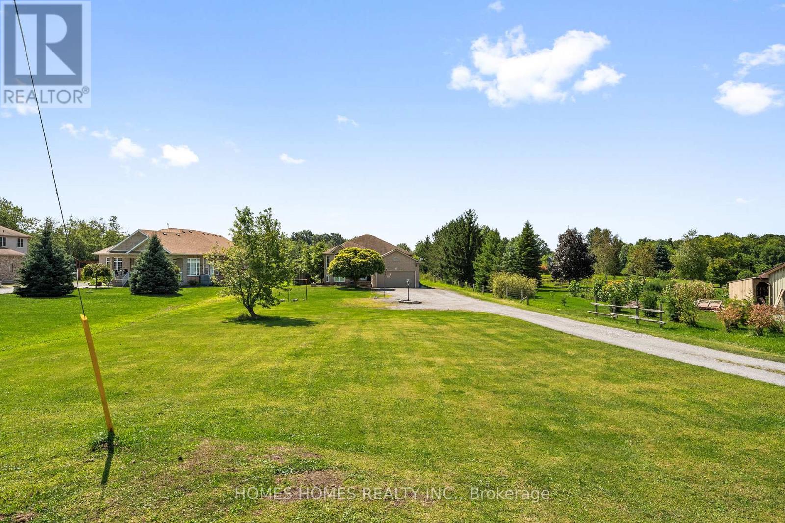 5183 SHERKSTON ROAD - 4