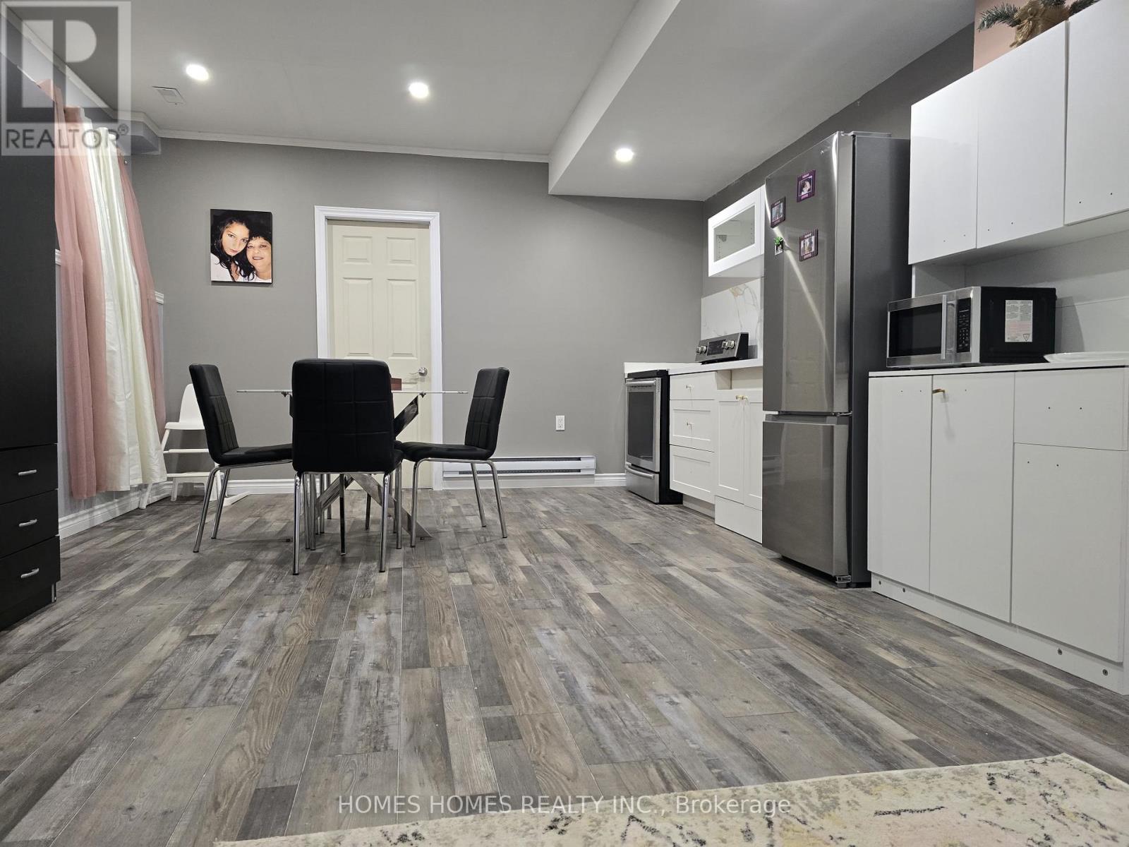 5183 SHERKSTON ROAD - 40