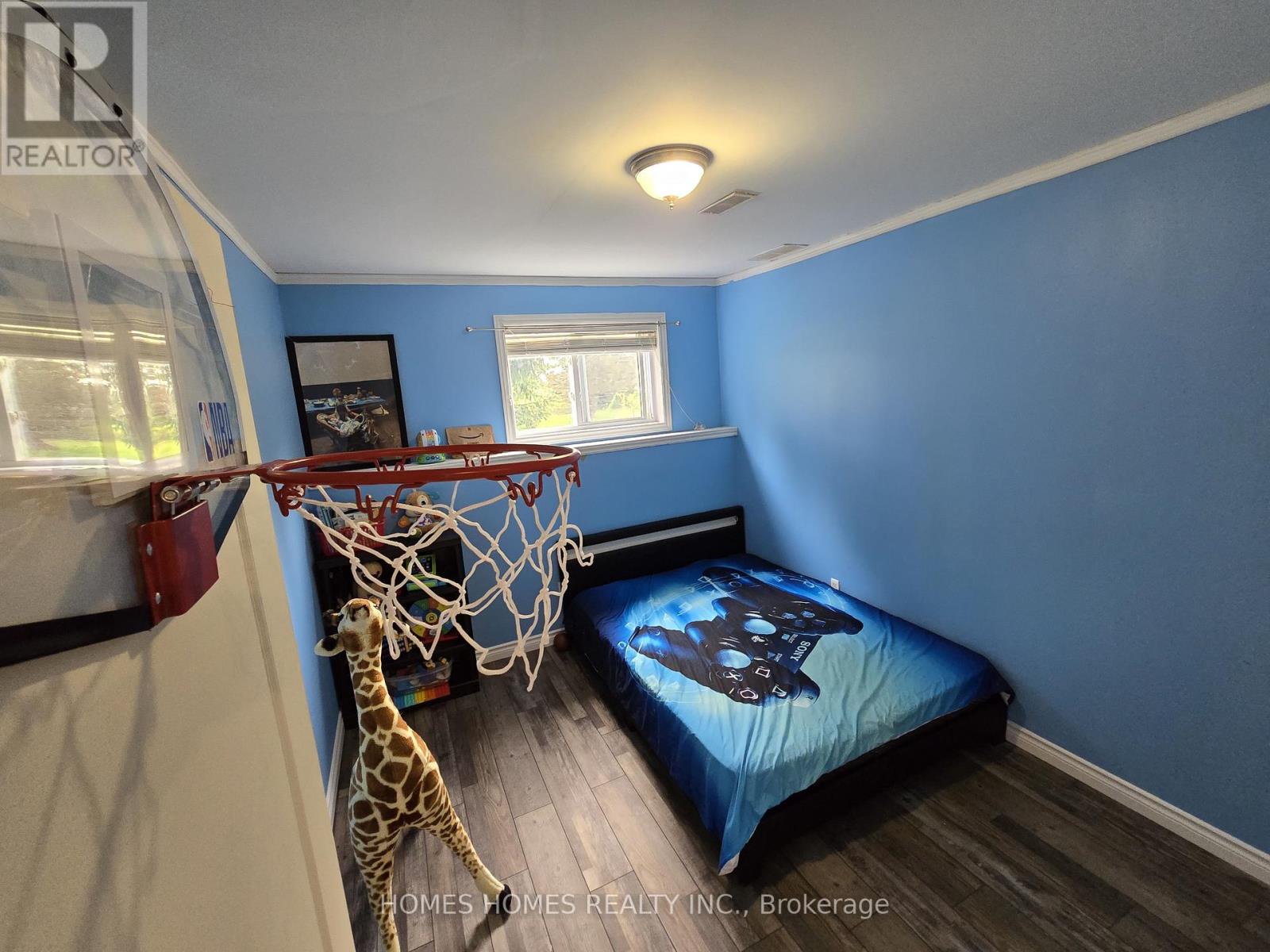 5183 SHERKSTON ROAD - 42