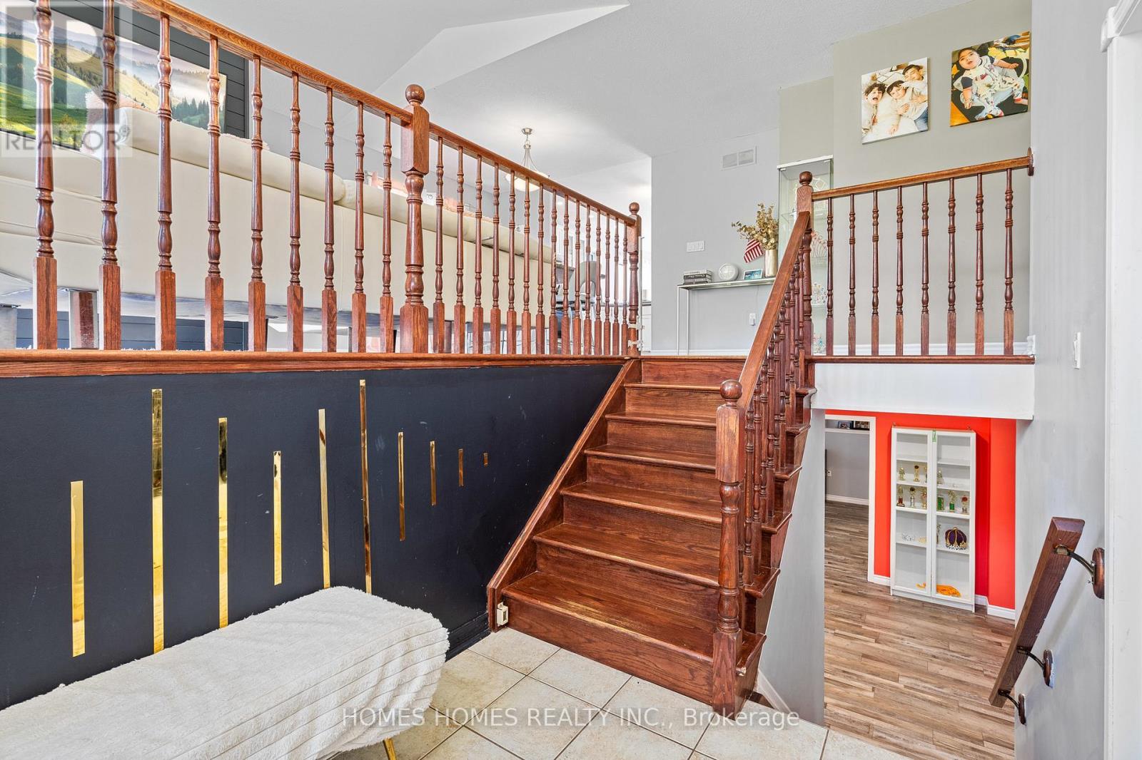 5183 SHERKSTON ROAD - 7