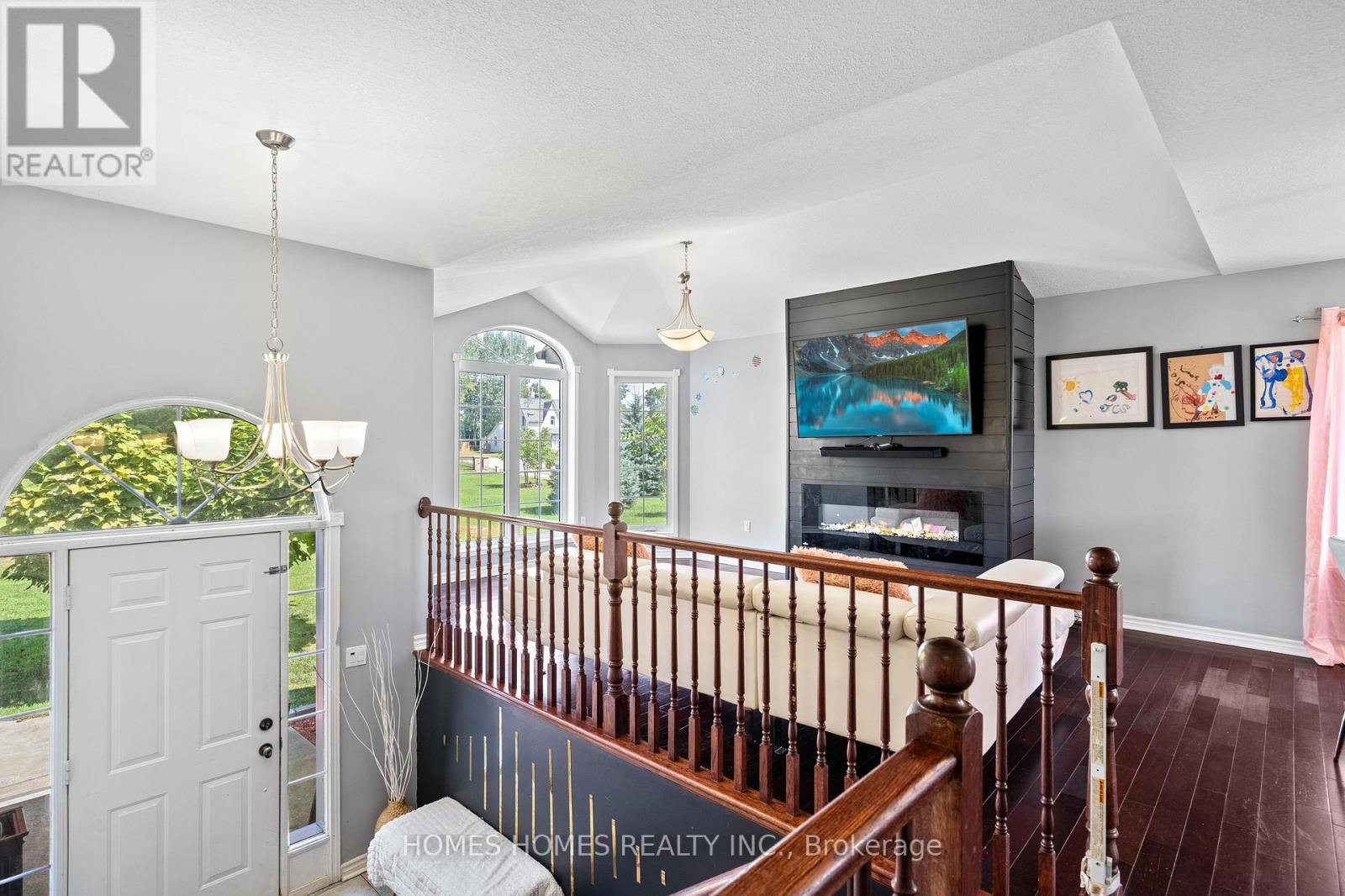 5183 SHERKSTON ROAD - 8