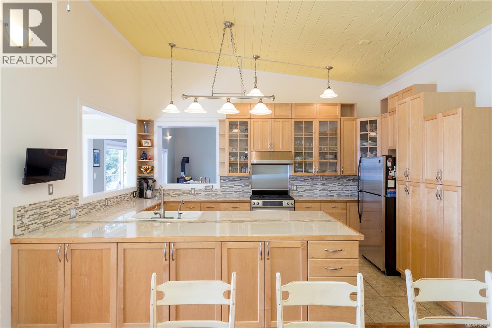  73 McKenzie Crescent, Piers Island