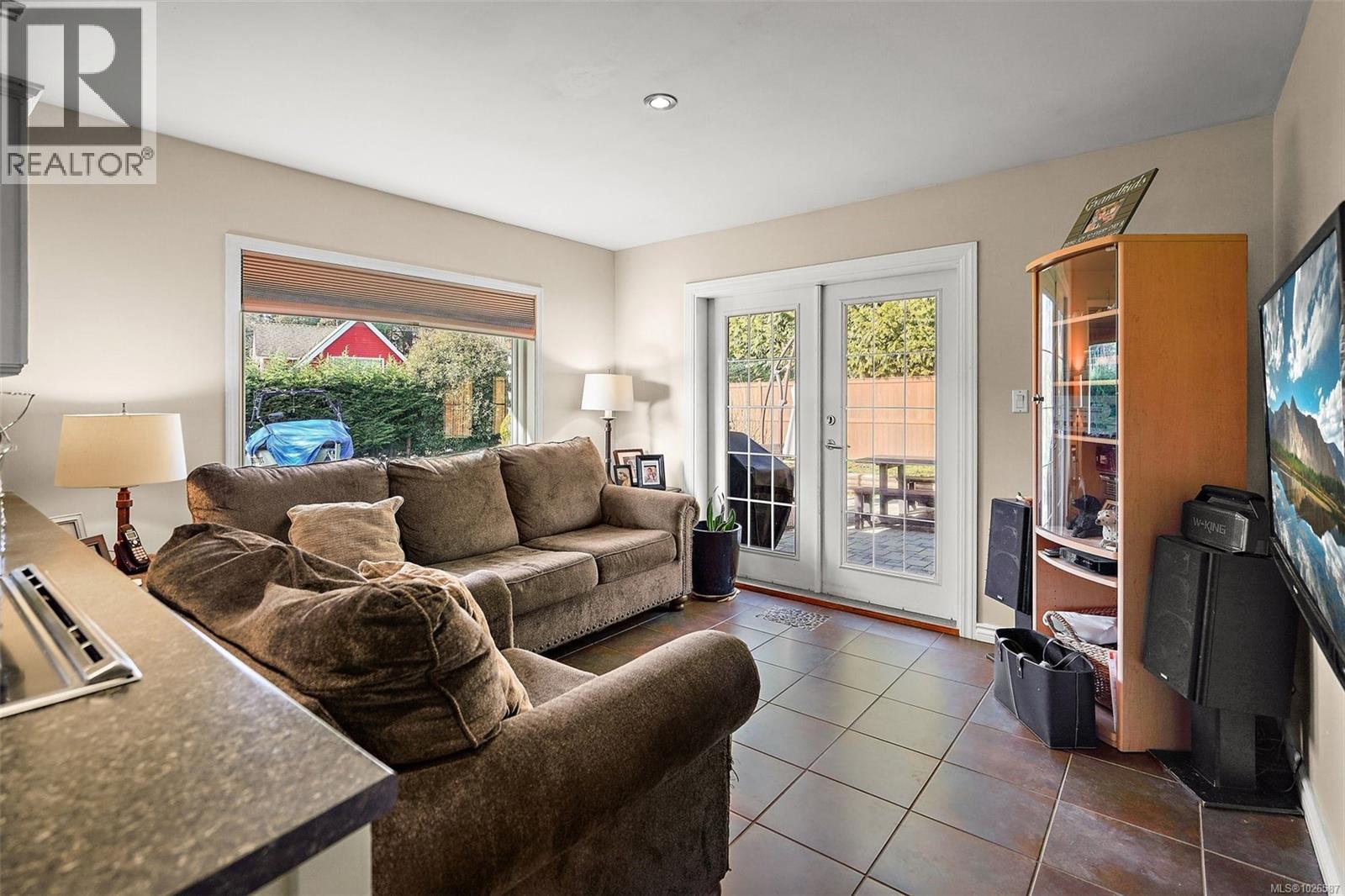 1028 Bramfield Pl, Central Saanich