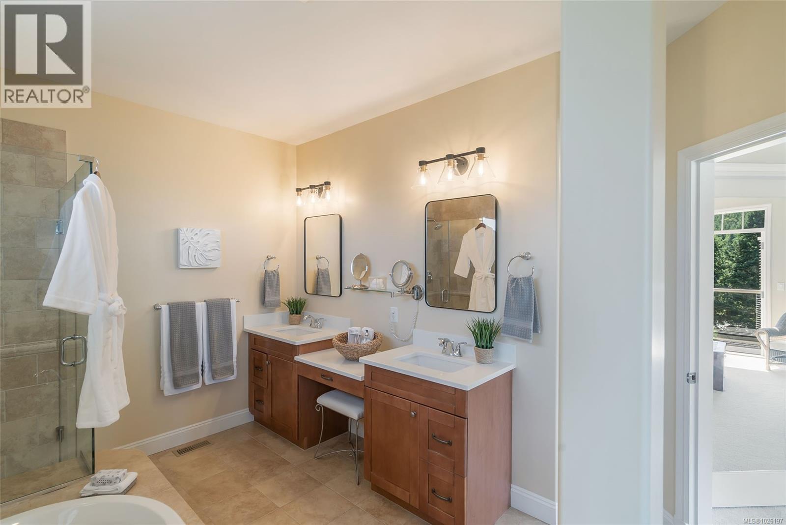 3355 Rockhampton Rd, Nanoose Bay