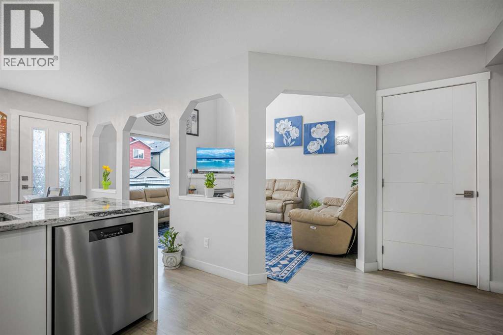 Single Family House for Sale in  Saddleback Way NE Saddle Ridge Calgary 