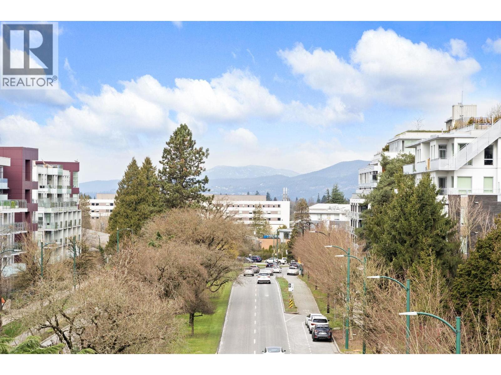 504 5212 CAMBIE STREET