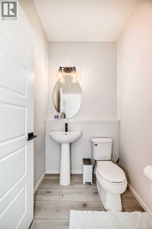 Single Family House for Sale in   Avenue NW Livingston Calgary 