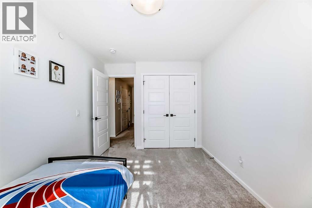 Single Family House for Sale in   Avenue NW Livingston Calgary 