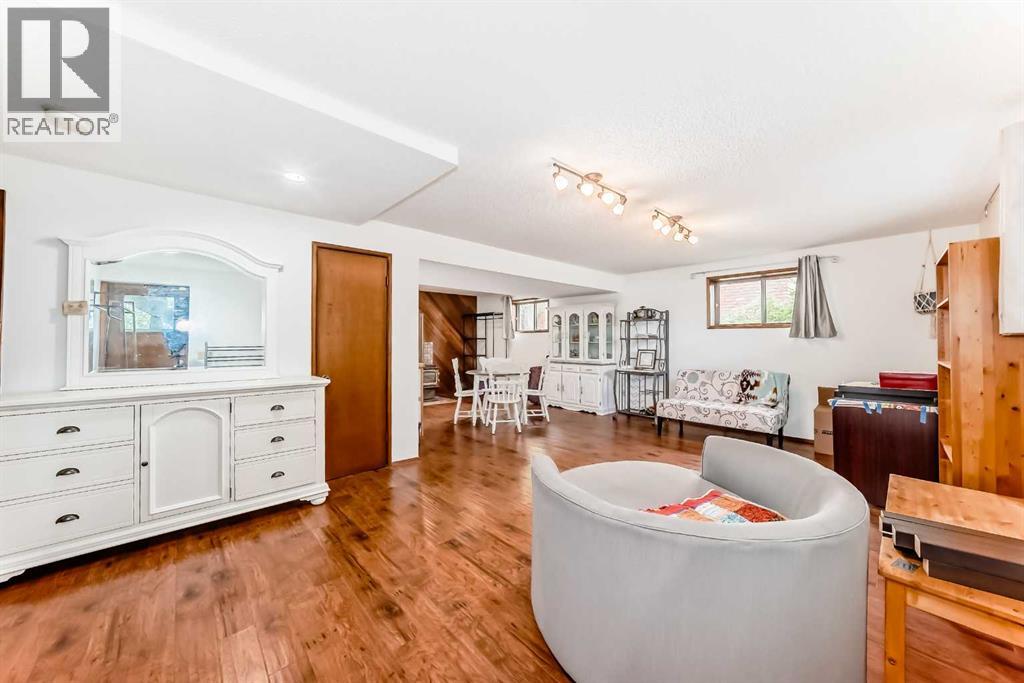 22 Glenhill Drive, Cochrane