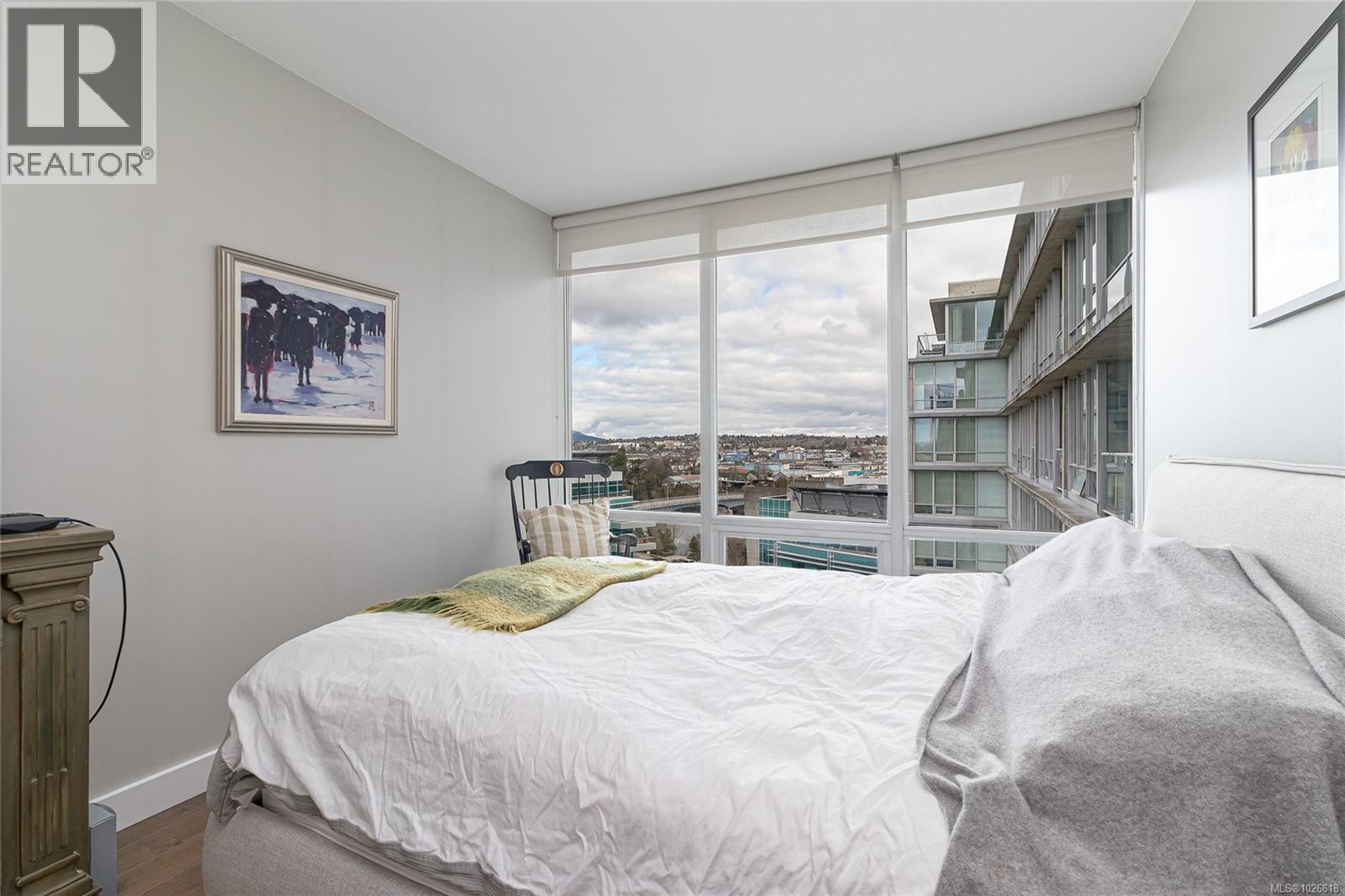 #1005 160 WILSON ST - 22