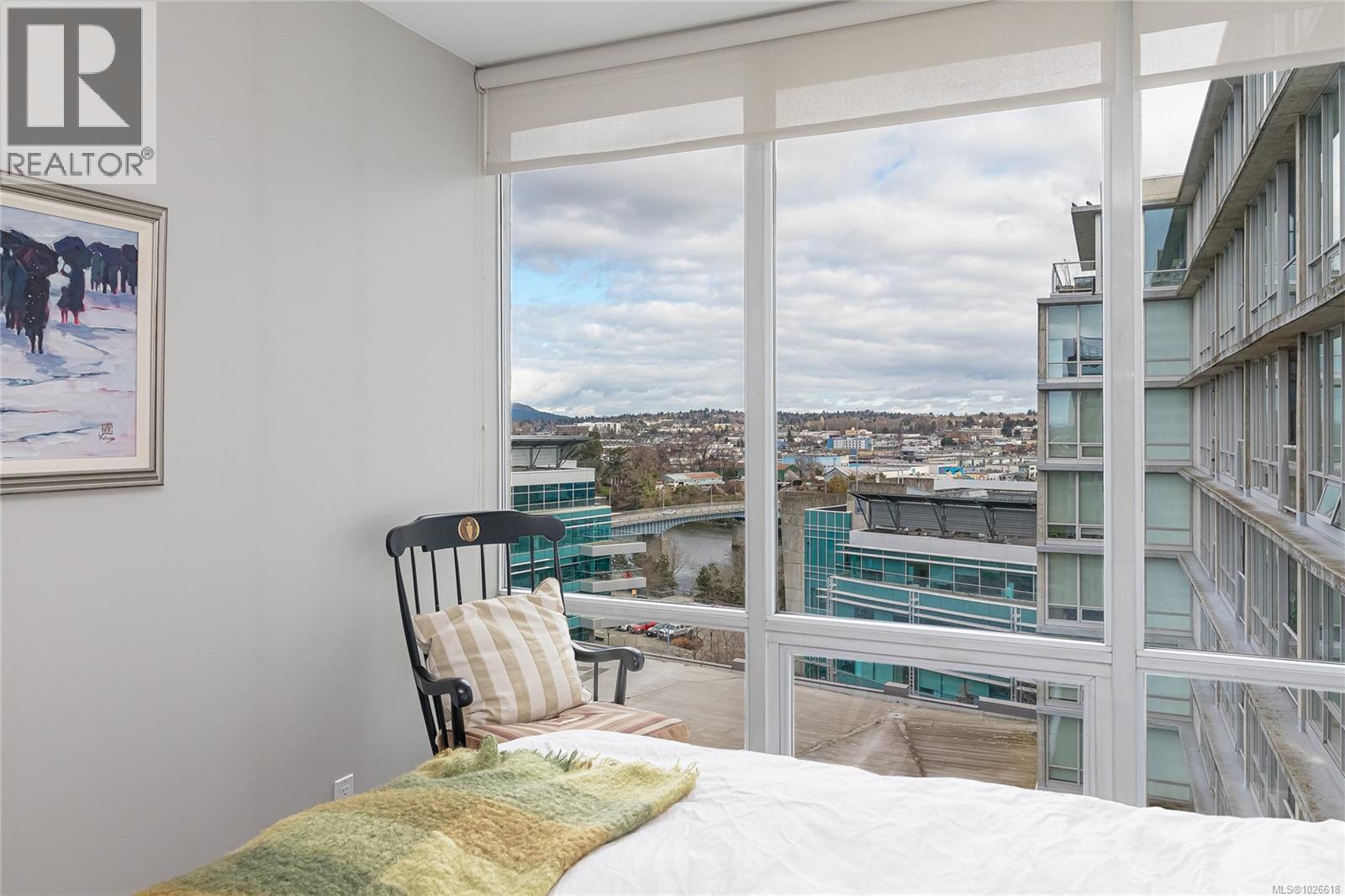 #1005 160 WILSON ST - 23