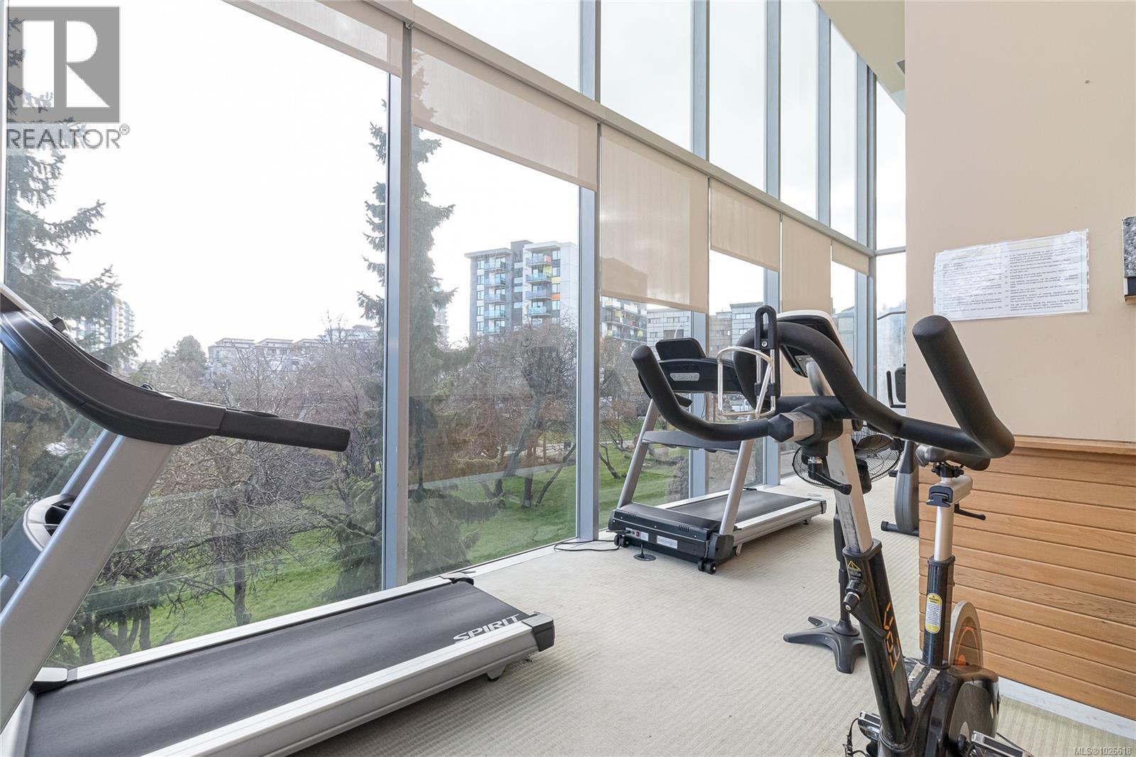 #1005 160 WILSON ST - 37