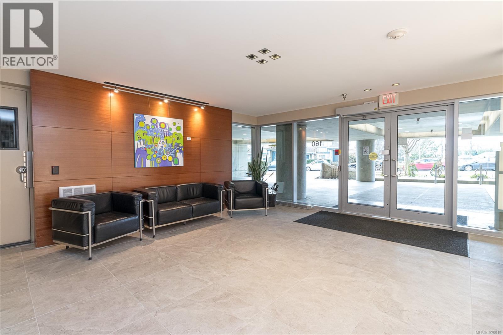 #1005 160 WILSON ST - 7