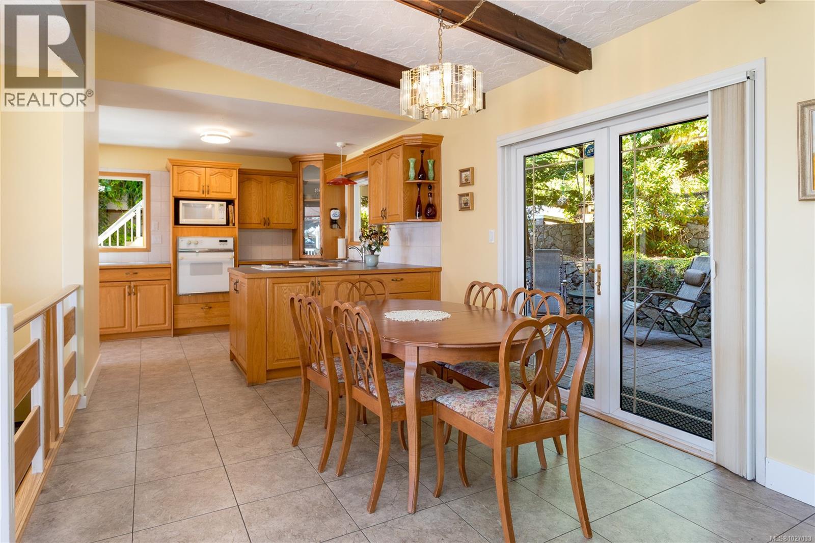  4964 Lochside Drive, Saanich
