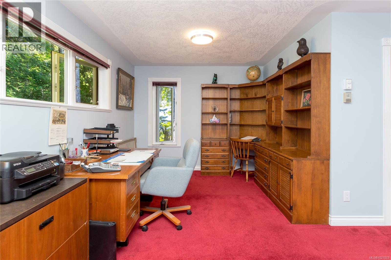  4964 Lochside Drive, Saanich