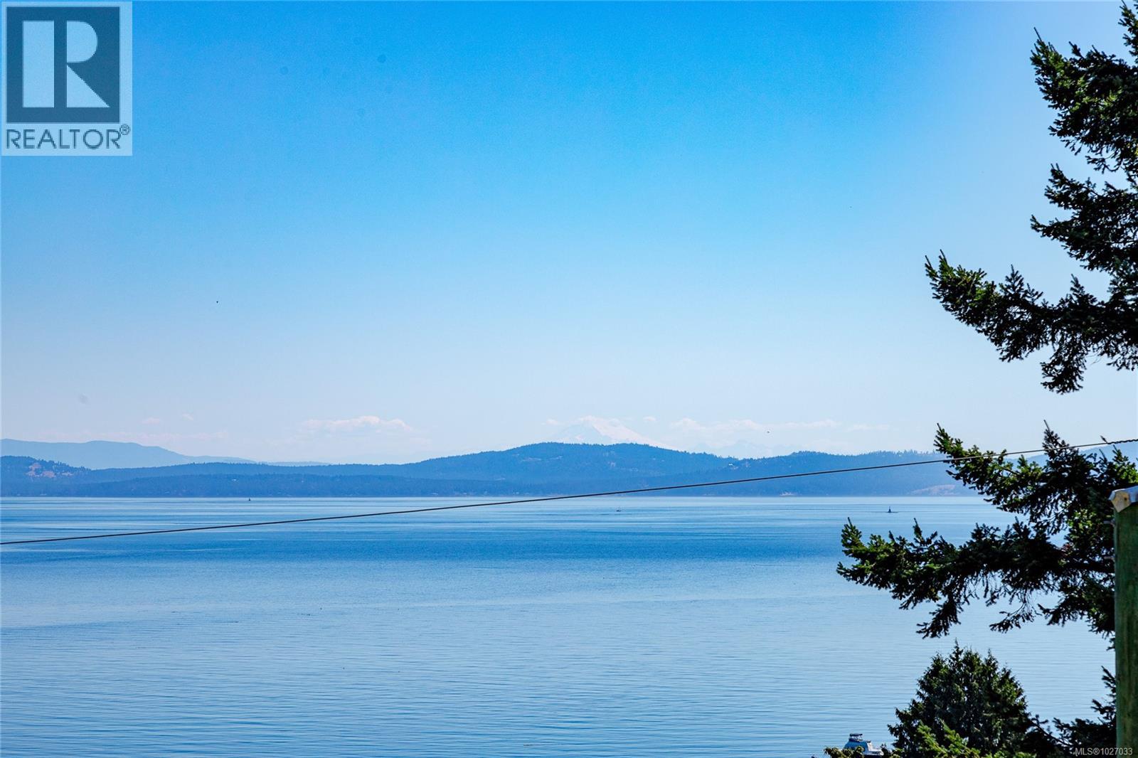  4964 Lochside Drive, Saanich