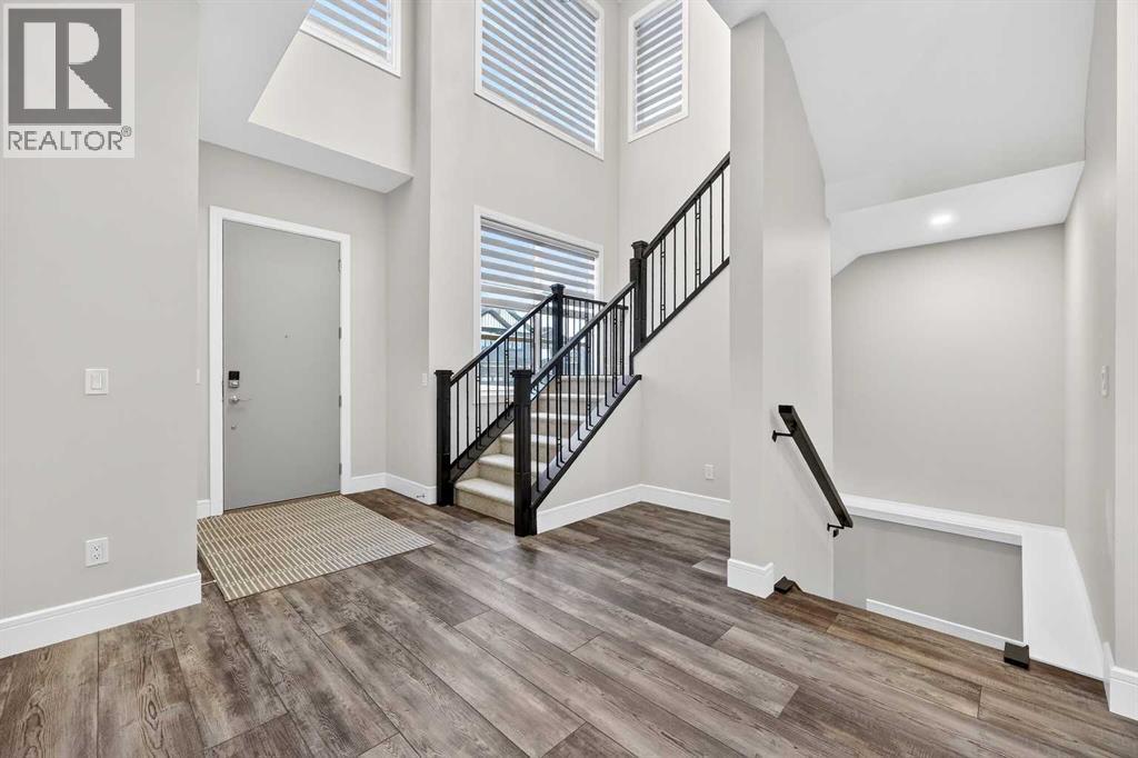 Single Family House for Sale in  Rock Lake View NW Rocky Ridge Calgary 