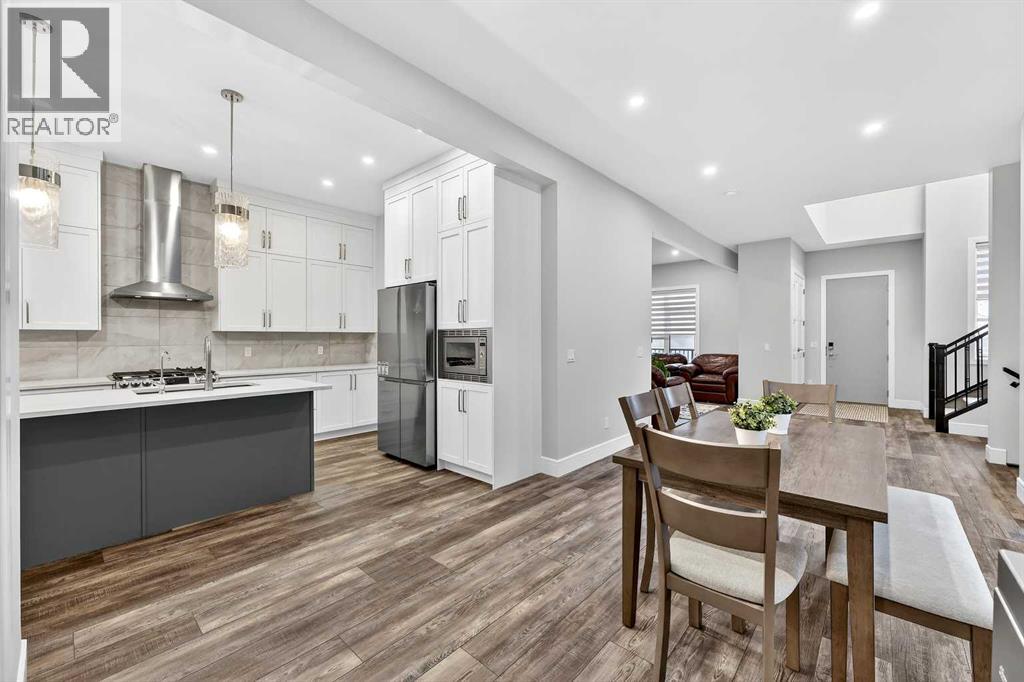 Single Family House for Sale in  Rock Lake View NW Rocky Ridge Calgary 