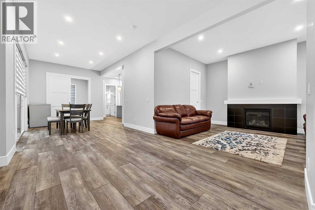 Single Family House for Sale in  Rock Lake View NW Rocky Ridge Calgary 