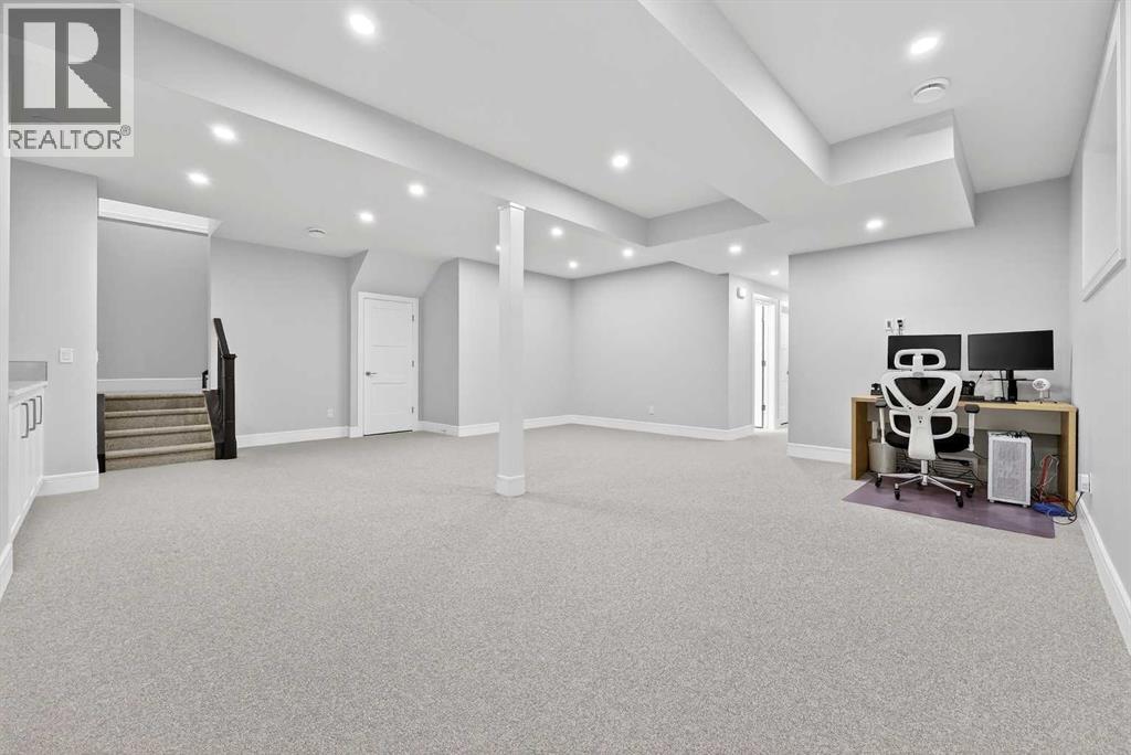 Single Family House for Sale in  Rock Lake View NW Rocky Ridge Calgary 