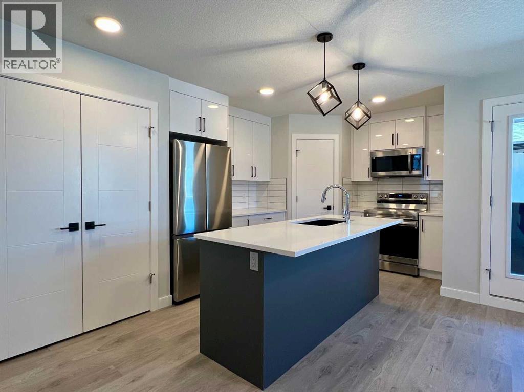 Single Family House for Sale in  Rock Lake View NW Rocky Ridge Calgary 