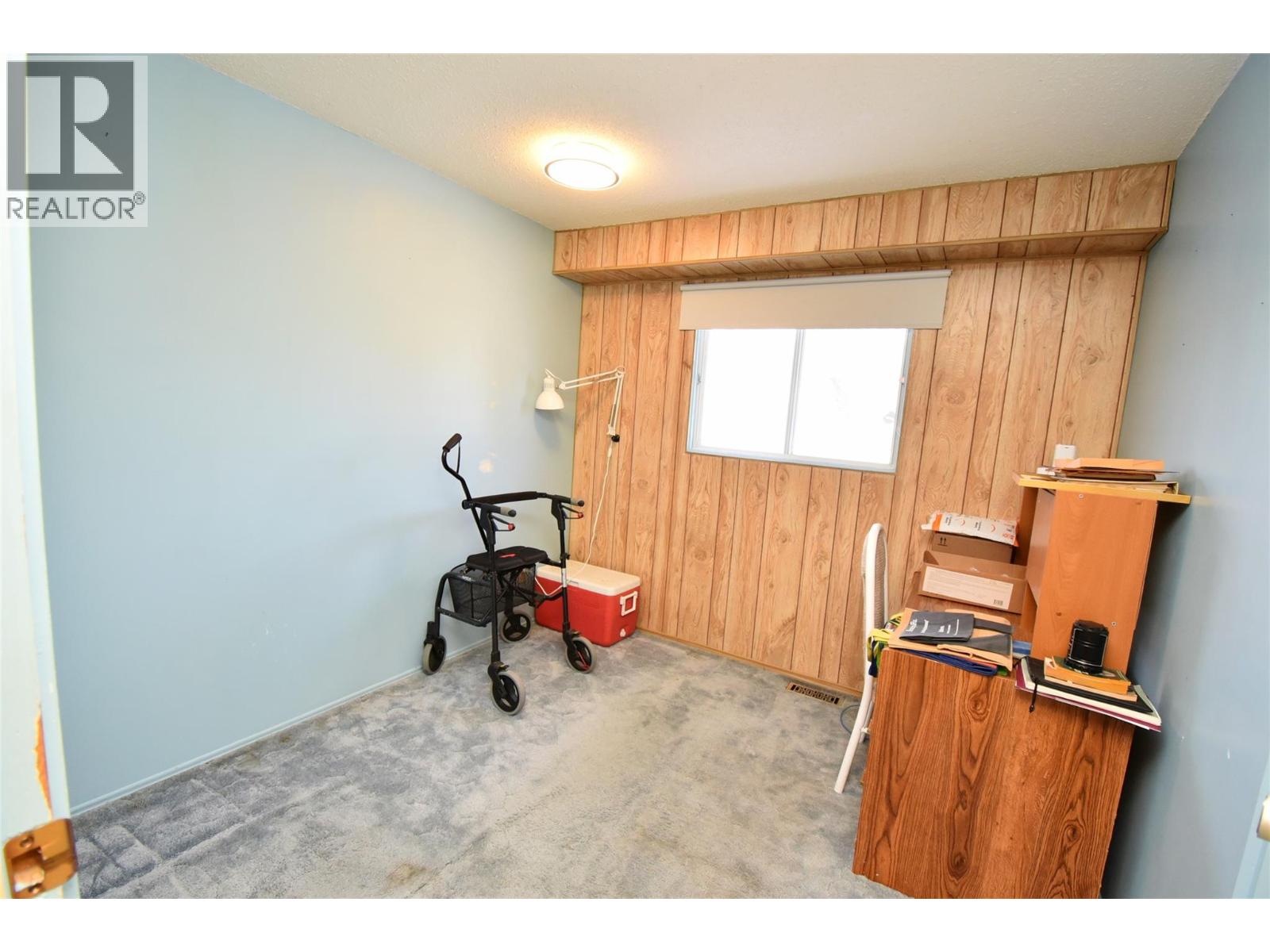  2004 20 Avenue, Vernon