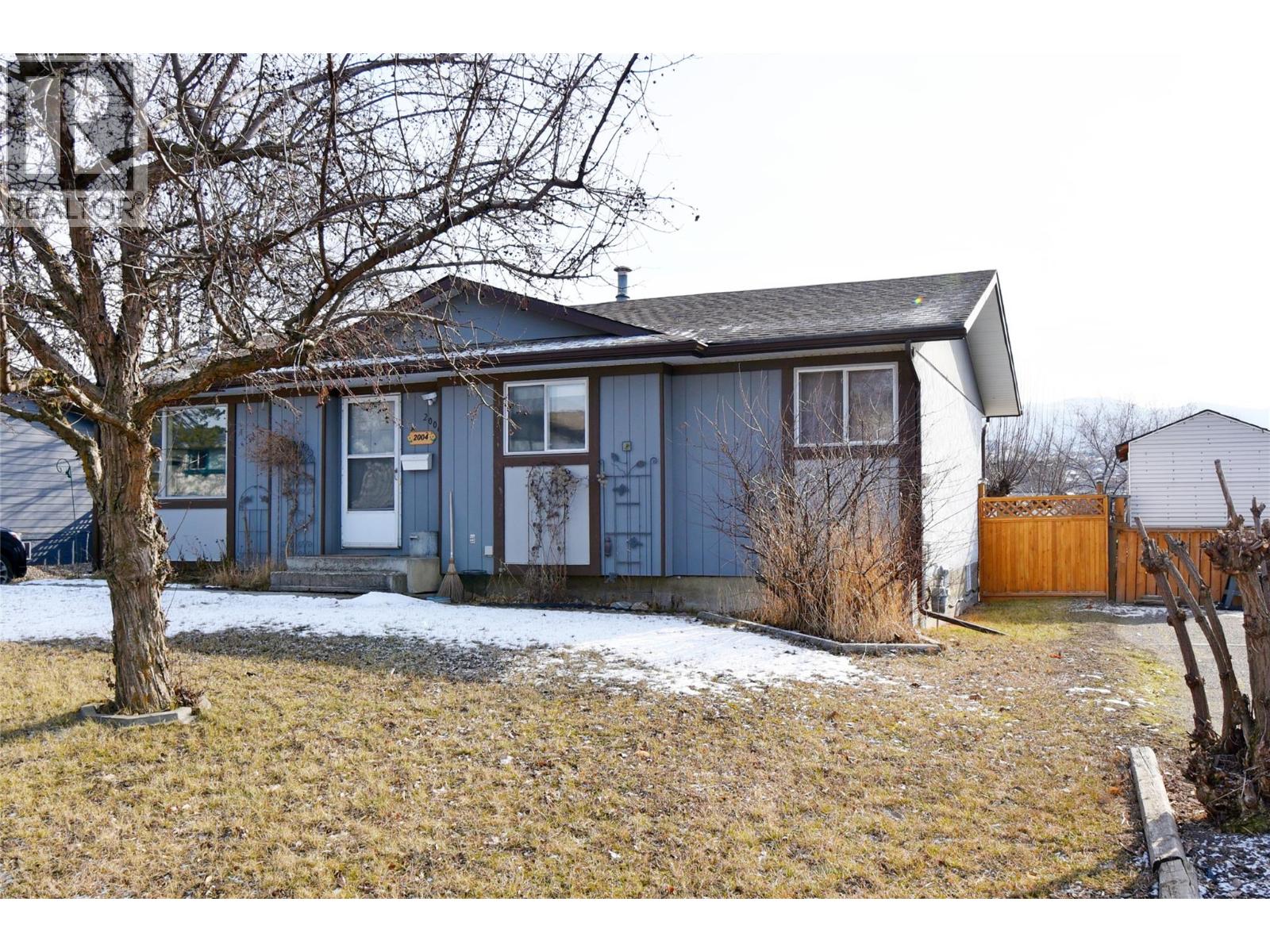 2004 20 Avenue - 4