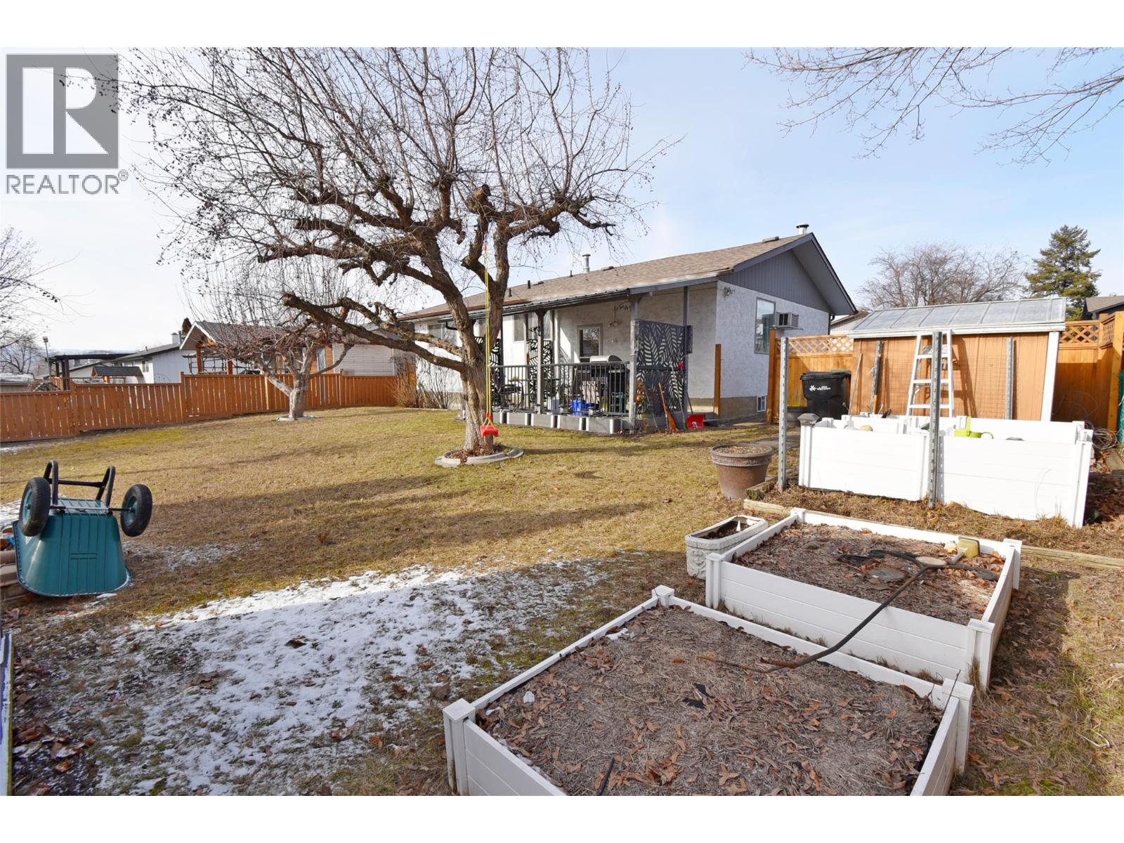 2004 20 Avenue - 62