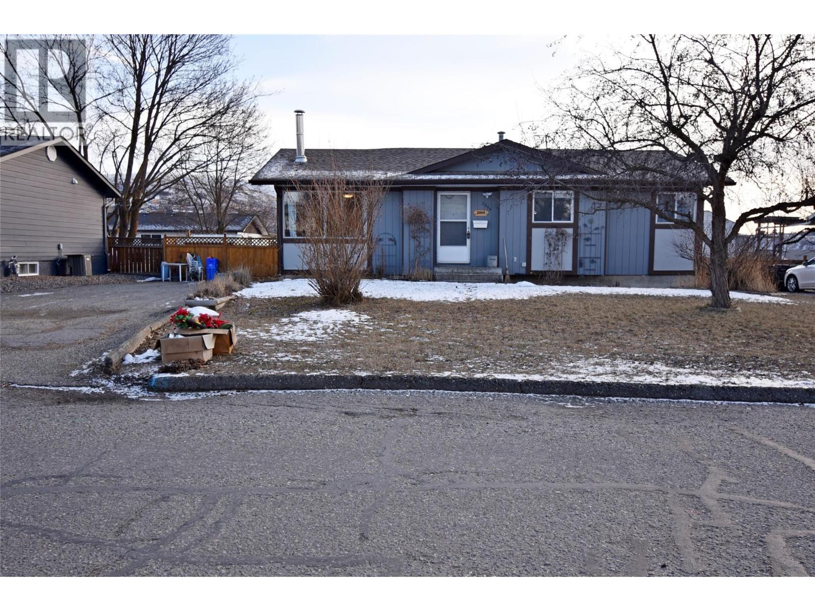 2004 20 Avenue - 68