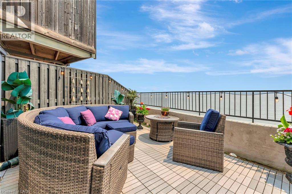 #3 2136 OLD LAKESHORE Road - 37