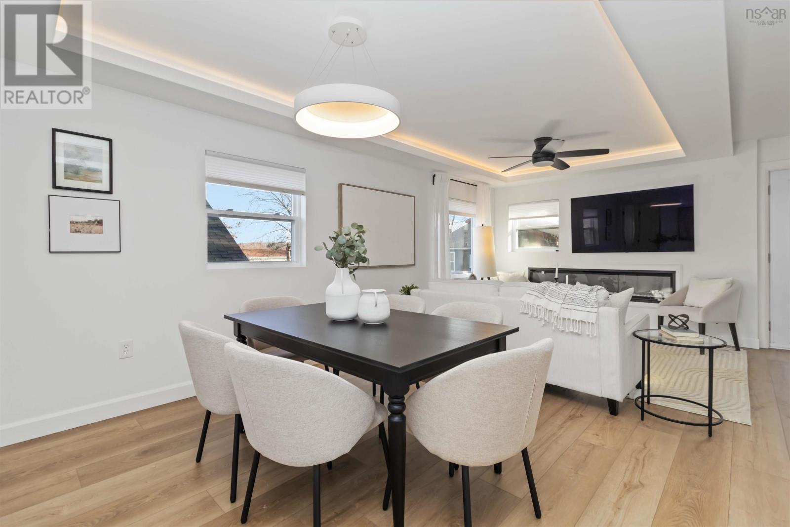 Property 17 of 49 of 23 Oakdale Crescent