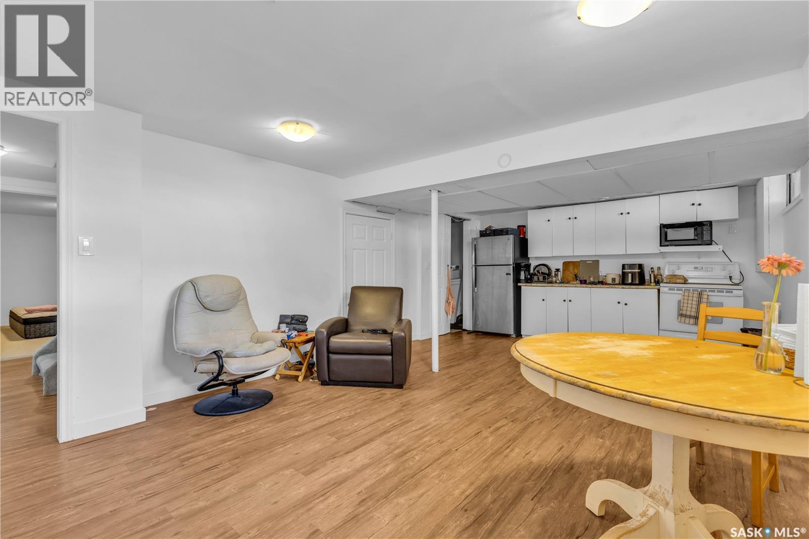1308 Preston AVENUE S - 24